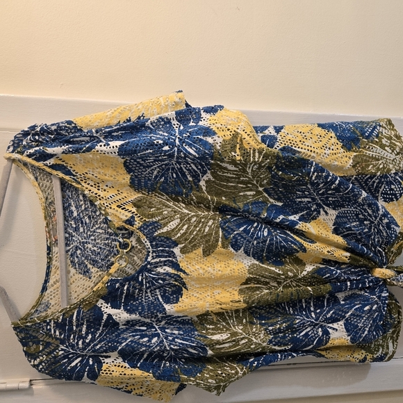 Tropical Multi Color Leaf Print Blouse Size 3XL - Picture 5 of 11